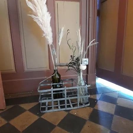 La Gare De 查姆布里陶德